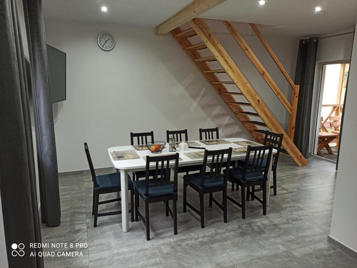 Apartameny Wiktoria I Nikola W Karwiku Pisz Exterior foto
