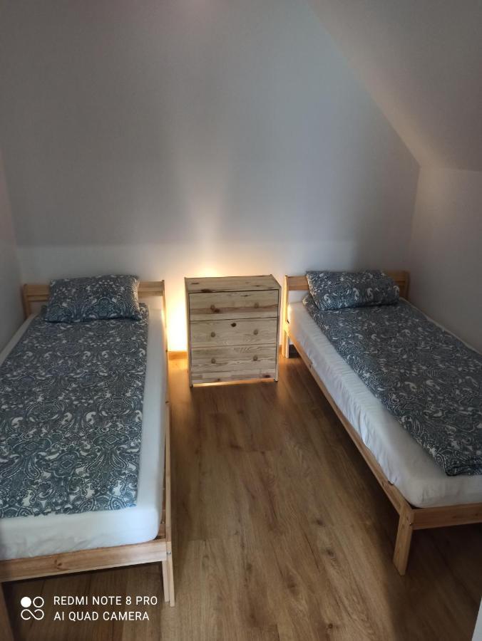 Apartameny Wiktoria I Nikola W Karwiku Pisz Exterior foto